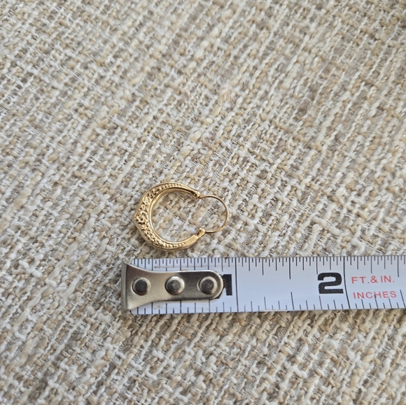 Vintage 14k Gold Earrings - Picture 6 of 8